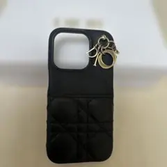 Dior キルティング iPhone15Proケース ブラック - メルカリ