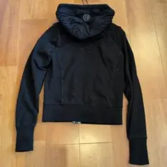 lululemon パーカー
