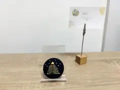 クリスマスツリー刺繍ブローチ ネイビー