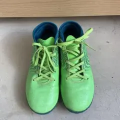 グリーン サッカーシューズ スパイク付き