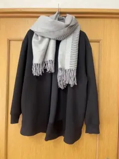 オクタホテル　リバーシブル　グレー系　マフラー　ショール