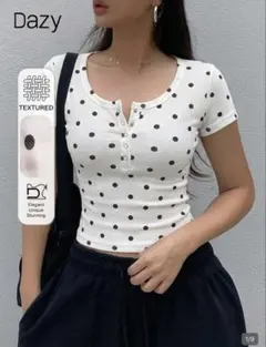 Dazy 水玉柄 半袖 ヘンリーネック Tシャツのサムネイル