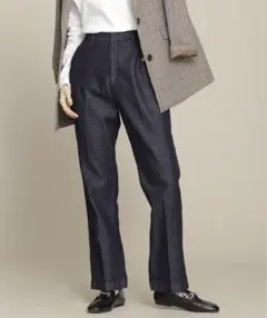 ストレートセンタープレスデニム