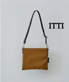 ITTI イッチ MID ポリカーボネートサコッシュ