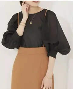 ELIN ＞チュール ブラウス ブラック 美品 インナーつき - メルカリ