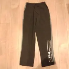 【新品未使用】FILA ジャージパンツ Lサイズ ポリエステル100%のサムネイル