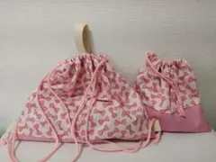 ハンドメイド体操着入れと給食袋のセットになります。ピンクリボン柄とても可愛いですのサムネイル