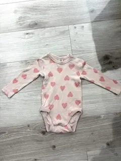 H&M ハート柄ロンパース 70