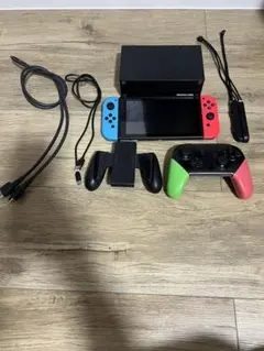 Nintendo Switch 本体 ネオンブルー ネオンレッドのサムネイル
