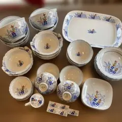 2026 馬　午　食器セット　中国製　景徳鎮産　陶溪川　皿　碗　中華 2026 馬 午 食器セット 12点 中国製 景徳鎮産 陶溪川 皿 碗 中華