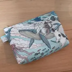 猫とクジラのイラストポーチ