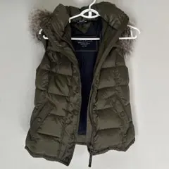 【匿名配送】TOMMY HILFIGER ダウンベスト 緑