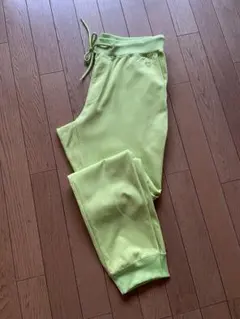 Item thumbnail for item c8d3a242-fbaf-4cf4-a3ac-71befbff2314