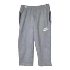 NIKE ナイキ　七分丈スウェットパンツ　刺繍　グレー　ワンポイント