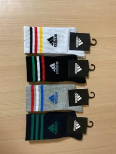 す*れ様 adidas ストライプソックス 4足セット男女兼用