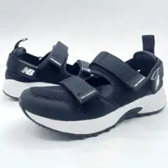 New Balance Fresh Foam サンダル 22.5 2Eブラックのサムネイル
