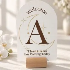 結婚式 テーブルナンバー アルファベット アーチ型 ウェディング 可愛い