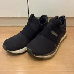 PUMA ネイビー スニーカー スリッポン