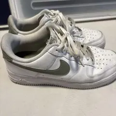 NIKE AIR FORCE 1 ホワイト×グレー
