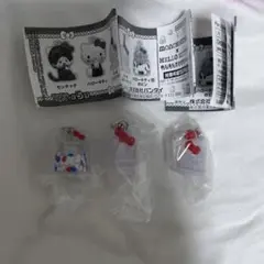 モンチッチ　ハローキティ　めじるしアクセサリー