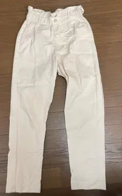 〔再値下げ〕子供服長ズボン（１４０センチ）