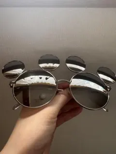 ミッキー型サングラス