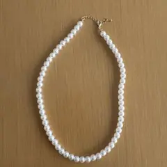 スリーコインズ　ホワイトパールネックレス ゴールド留め具