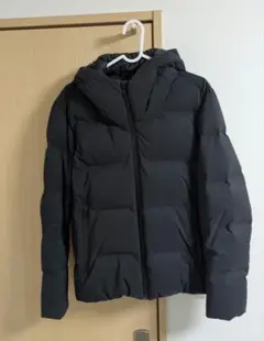 ユニクロ　シームレスダウンパーカ　サイズS ブラック　311-419989