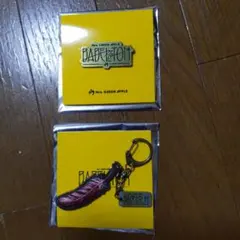 Mrs.GREENAPPLE バベルの塔 ガチャ ピンズD、羽根キーホルダー赤