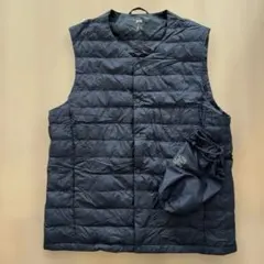 UNIQLO ULTRA LIGHT DOWN ネイビーダウンベストL