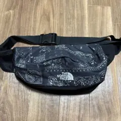 THE NORTH FACE SWEEP バンダナ柄 ボディバッグ
