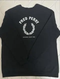 FRED PERRY スウェット ブラックのサムネイル