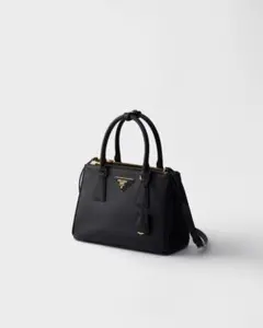 【Jさん専用】PRADA ガレリア サフィアーノレザー スモールチャーム付き Jさん専用】PRADA ガレリア サフィアーノレザー スモールチャーム付き