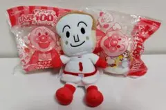 アンパンマン　新品未開封コップ２個　しょくぱんマン　ぬいぐるみ