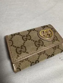 GUCCI グッチ キーケース 6連 ラブリーハート エンボスロゴ ピンク