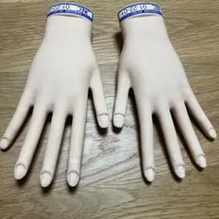 JNEC認定モデルハンド 両手 美品 2回使用 骨折なし おまけ付き - メルカリ