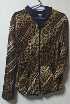 リバーシブル フード付きパーカー