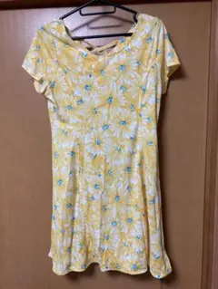 セシルマクビー　花柄ワンピース