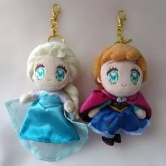 アナと雪の女王 アナ雪 エルサ 戴冠式 キーチェーン Tiny - メルカリ