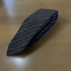 MIZURI ダークブルー ストライプ ネクタイ