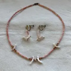 珊瑚鳥モチーフのネックレス　イヤリング