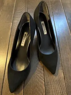 DIANA ブラック スエード ポインテッドトゥ