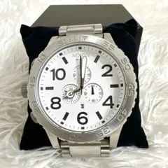 美品✨ NIXON 腕時計 51-30 CHRONO シルバーのサムネイル