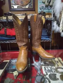 Item thumbnail for item dde7d914-811a-4a07-b0cd-f17b02fd4bd4