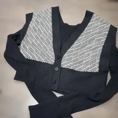 幾何学模様 Vネック ニットベスト