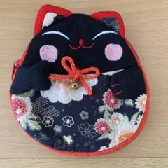 猫型コインケース 花柄刺繍　ちりめん　ファスナー付き　小物入れ