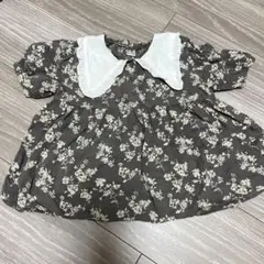 teteatete 花柄ブラウス グレージュ色 90cm