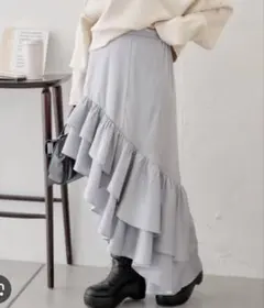 Chicoサテンライクアシメフリルロングスカートのサムネイル