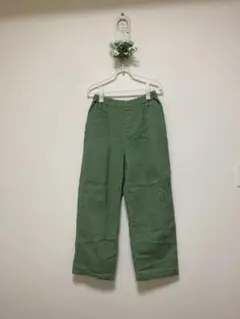 カーキ チノパン