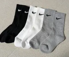 17-21cmNike キッズ靴下 3足セット 黒 白 灰色